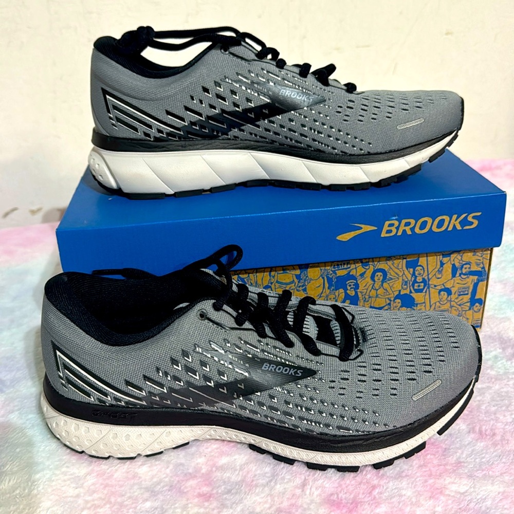 Brooks Ghost 13 Wide Running Shoes